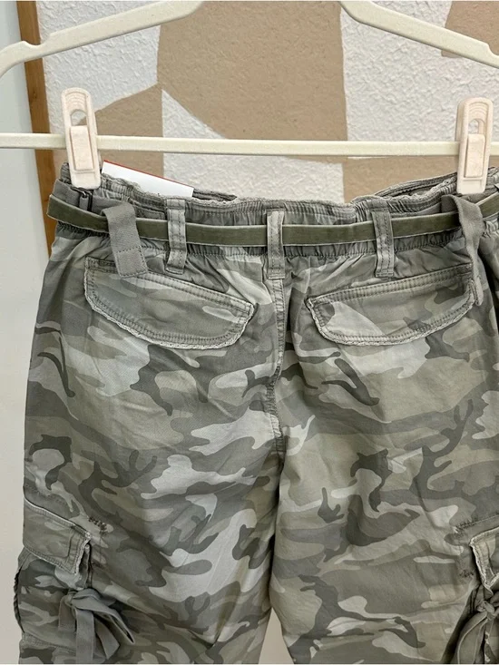 Camo Utility Cargo Joggers w/ Velvet Tie Waist - Picture 3 of 4